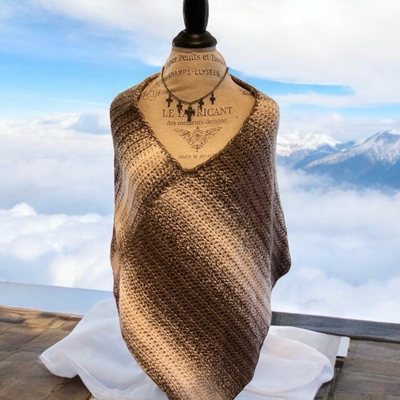 Vintage brown/ashbrown/creamy white poncho/shrug 75%acrylic/25%wool Soft & Warm - Picture 4 of 17